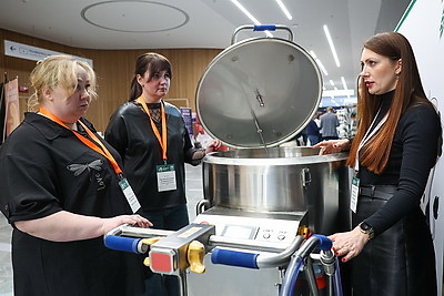 Беларусь к 2030 году планирует увеличить производство молока до 10,5 млн тонн