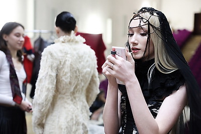 \"Созвездие\" зажигает звезды. Показ мод молодых дизайнеров прошел в лицее БГУ