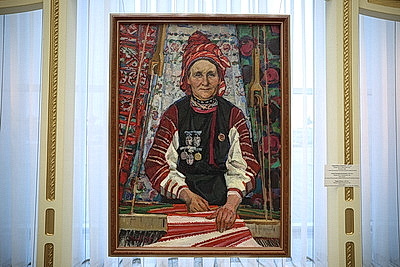 Для участников форума \"Женщина и будущее деревни\" провели экскурсию во Дворце Независимости