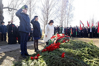 Останки 12 жертв геноцида белорусского народа перезахоронили в Кобрине