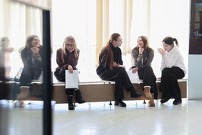 Около 58,5 тыс. белорусских одиннадцатиклассников приняли участие в репетиционном ЦЭ