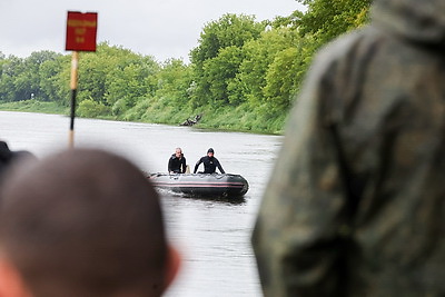 Более 50 военных водолазов принимают участие в сборах в Могилевском районе