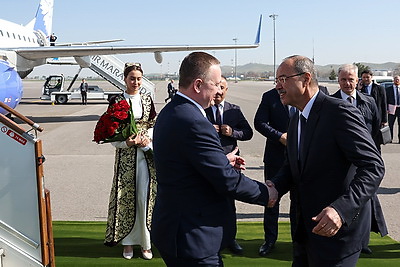Турчин прибыл с официальным визитом в Узбекистан