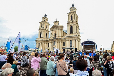 В Будславе прошли торжества в честь иконы Божьей Матери