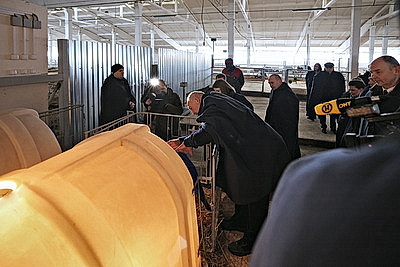 Лукашенко посетил МТК в Логойском районе