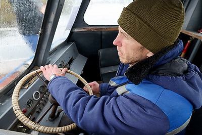 В Витебском районе курсирует \"Титаник\". Катер перевозит жителей Суража