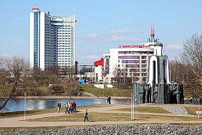 Солнечный весенний день в Минске