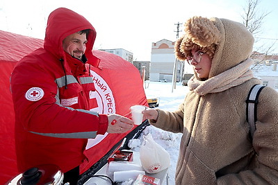 Мобильный пункт обогрева Красного Креста работает в Витебске