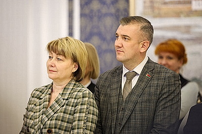 \"Проникнуться атмосферой, в которой работает Президент\". Первая в 2026 году экскурсия прошла во Дворце Независимости