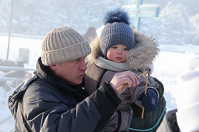 Православные верующие празднуют Крещение Господне