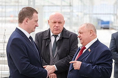 Турчин ознакомился с ходом реализации в Беларуси инвестпроектов по строительству теплиц