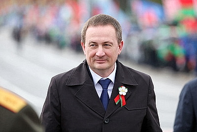 Лукашенко возложил венок к монументу Победы в Минске
