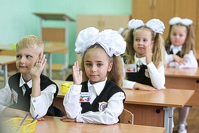 Подарком для школьников Большой Берестовицы стал новый бассейн