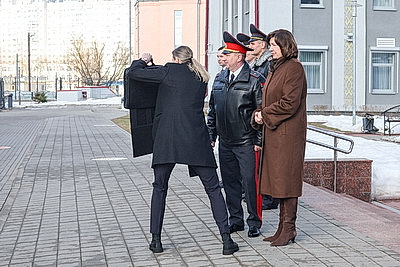 \"С напарниками понимаем друг друга с полуслова\". Единственная женщина-телохранитель в Беларуси о службе