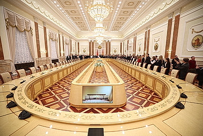 Молодые специалисты посетили Дворец Независимости