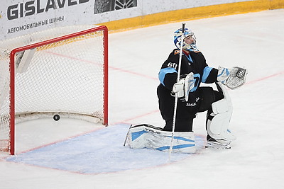 Минские динамовцы на родном льду разгромили \"Спартак\"