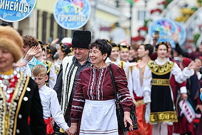 Шествие участников XV Республиканского фестиваля национальных культур состоялось в Гродно