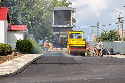 Капремонт, карусели в парке и зарядные станции. В Дзержинске завершается подготовка к \"Дажынкам\"