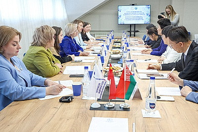 В Минске прошла встреча представителей БСЖ и Китайского комитета ШОС по добрососедству, дружбе и сотрудничеству