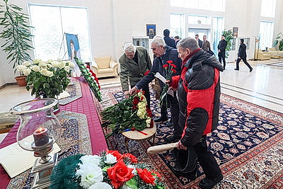 В книге соболезнований в посольстве Ирана в Беларуси продолжают оставлять записи