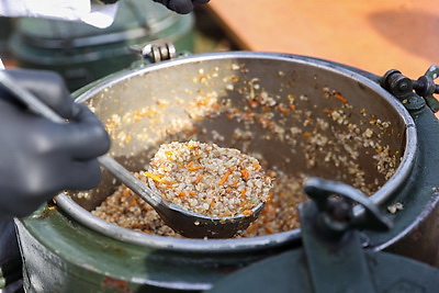 Сделать фото на фоне вертолета и в снаряжении парашютиста. Учащиеся Малоритского района побывали в 38-й бригаде