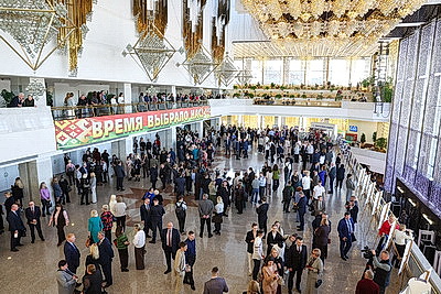 В Минске проходит торжественный концерт ко Дню единения народов Беларуси и России