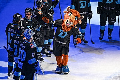 Хоккеисты \"Динамо\" прервали серию неудач, по буллитам победив \"Локомотив\"