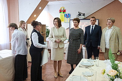 Встреча Кочановой с воспитанниками социально-педагогических центров прошла в столичном колледже