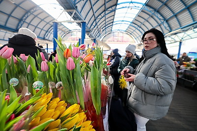 Атмосфера на улицах белорусских городов в преддверии 8 Марта