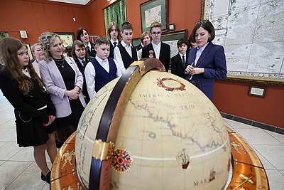 Первые паспорта гражданина Беларуси вручили детям сотрудников прокуратуры