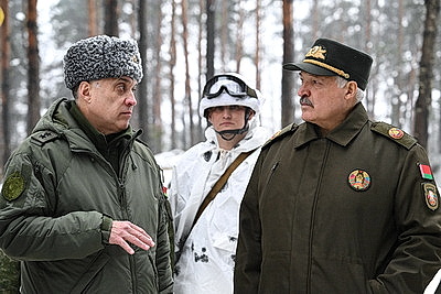 Лукашенко лично проверяет боеготовность Вооруженных Сил