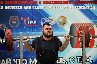 В Минске стартовал финал Республиканской универсиады по пауэрлифтингу