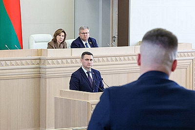 Заседание пятой сессии Совета Республики проходит в Минске