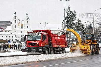 Более 1,1 тыс. единиц спецтехники устраняют последствия снегопада в Беларуси