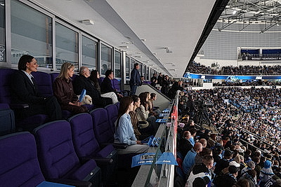 Лукашенко приехал на первую четвертьфинальную игру \"Динамо-Минск\" в плей-офф КХЛ