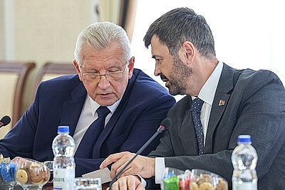 Беларусь готова поставлять в Лаос широкую линейку промышленной продукции