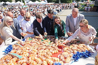 В Свислочи состоялся республиканский каравай-фест \"Бацькава булка\"
