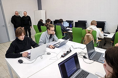 В Гомеле проходит областной конкурс по программированию Open IT World