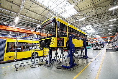 Как будут расширять автобусное производство МАЗ? Турчин ознакомился с производственными цехами