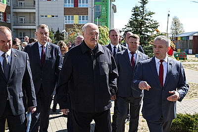 Пример райцентра с развитой социальной инфраструктурой. Что Лукашенко показали в Петрикове