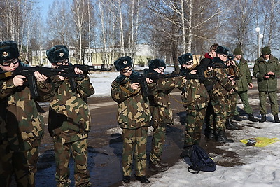 Развивают терпение, выносливость и упорство. Чему обучают школьников в военно-патриотических клубах