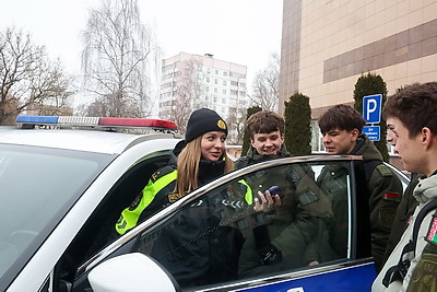 Красивые, добрые, умные. Наши женщины