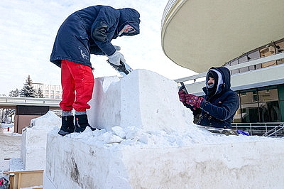 Фестиваль снежных скульптур открылся в Гомеле