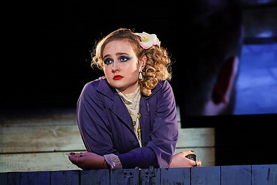 Спектакль \"Земля Эльзы\" прошел в Белорусском государственном молодежном театре