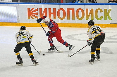 Восемь команд из четырех стран: хоккейный турнир \"В основании будущего\" стартовал в Минске