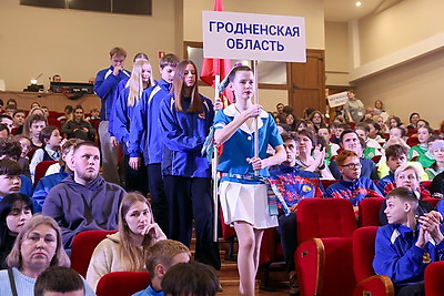 Фестиваль школьного спорта по волейболу и плаванию стартовал в Гомеле