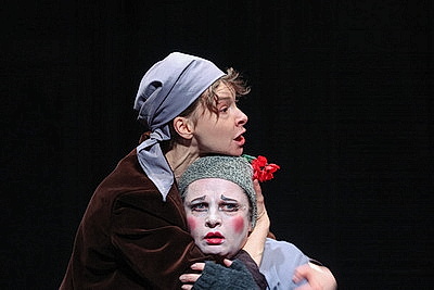 Театр юных зрителей им. А.А.Брянцева представил на \"M.@rt.контакт\" спектакль \"Красавица\"