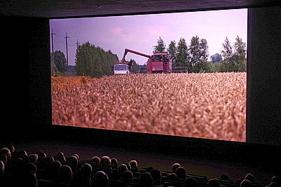 Гимн человеческой стойкости: в Минске презентовали фильм \"Чернобыль. Живая земля\"