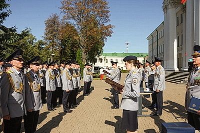 Более 100 сотрудников Следственного комитета приняли присягу в Минске