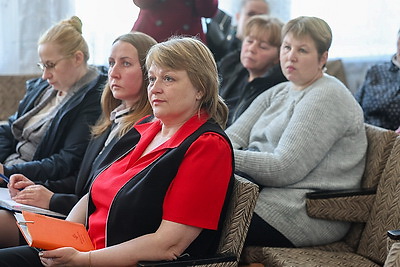 Перспективы развития молочного комбината и агропредприятия: Кочанова посетила Полоцкий район